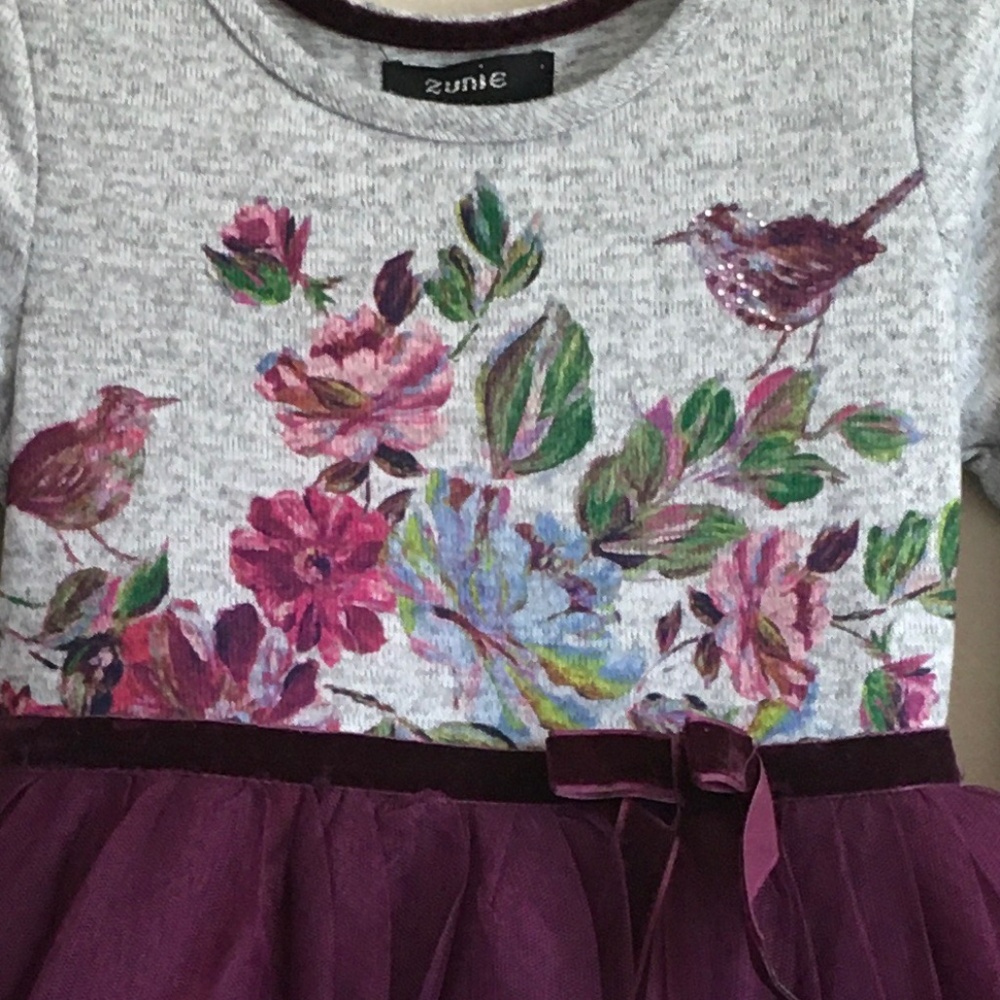 Zunie Little Girl Floral 3/4 sleeve Dress size 4. - Picture 6 of 9